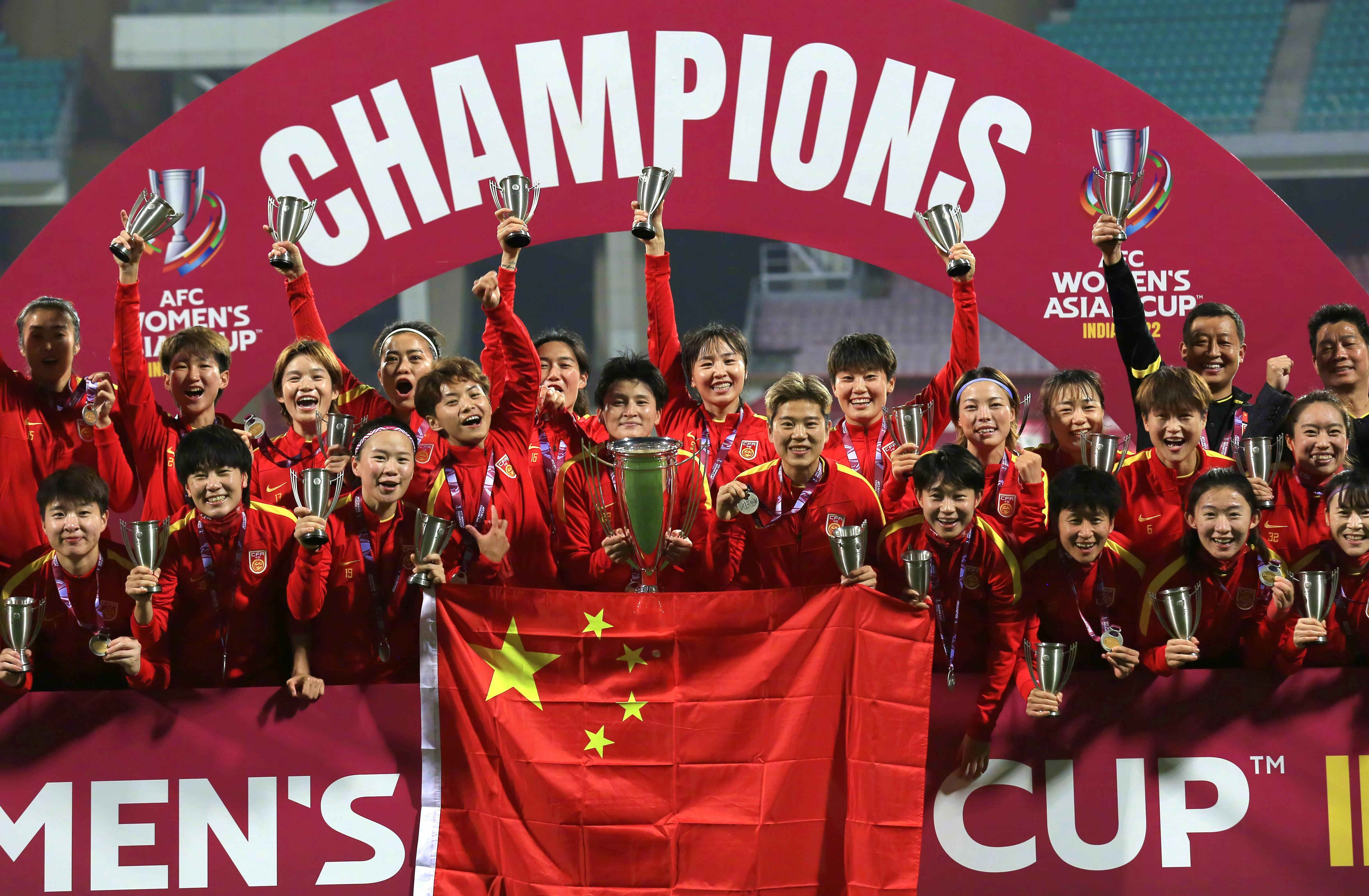 中国女队收获胜利，晋级国际足球赛事，全场震撼