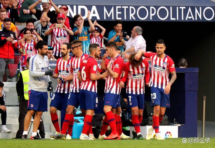 包含马德里竞技完胜罗马，阿尔瓦雷斯带队取胜的词条