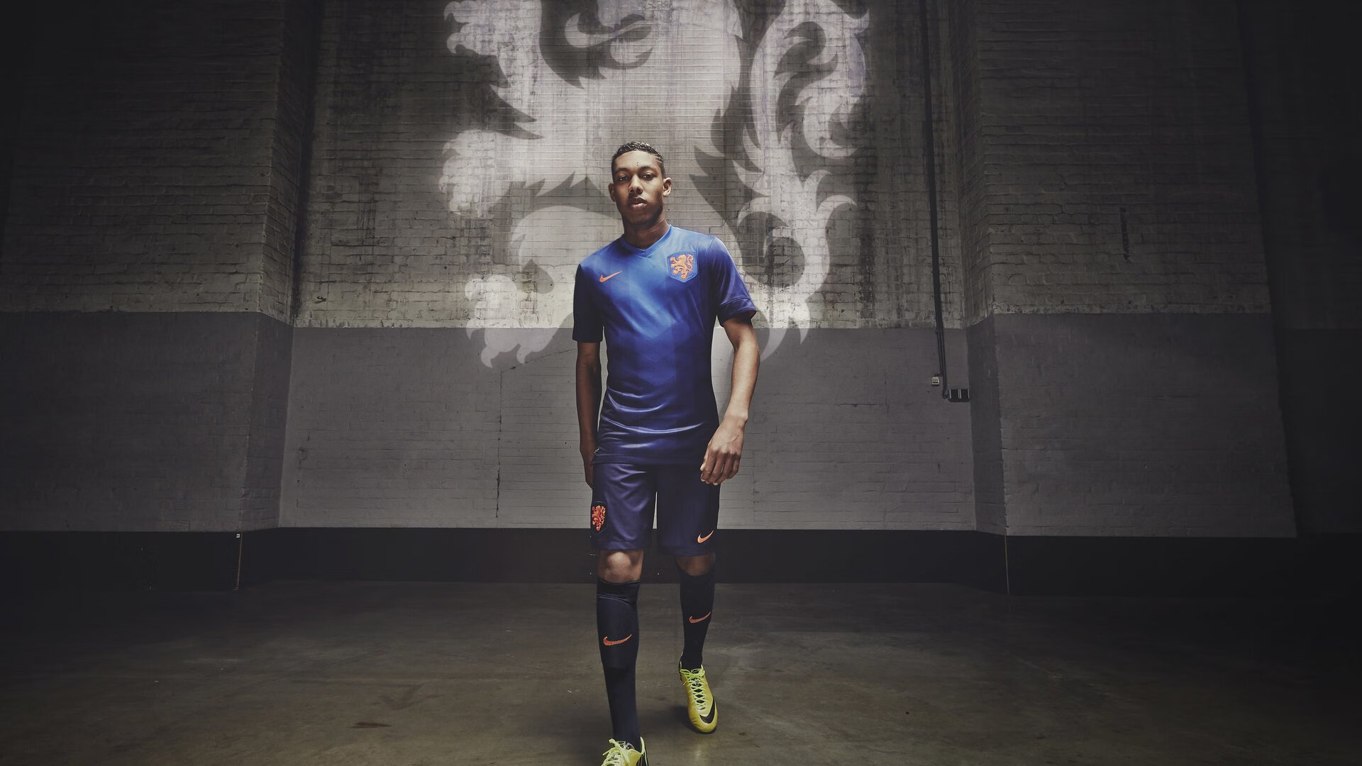 德国战车碾碎尼斯防线，拉什福德跨联赛闪耀？国家德比的艺术与想象