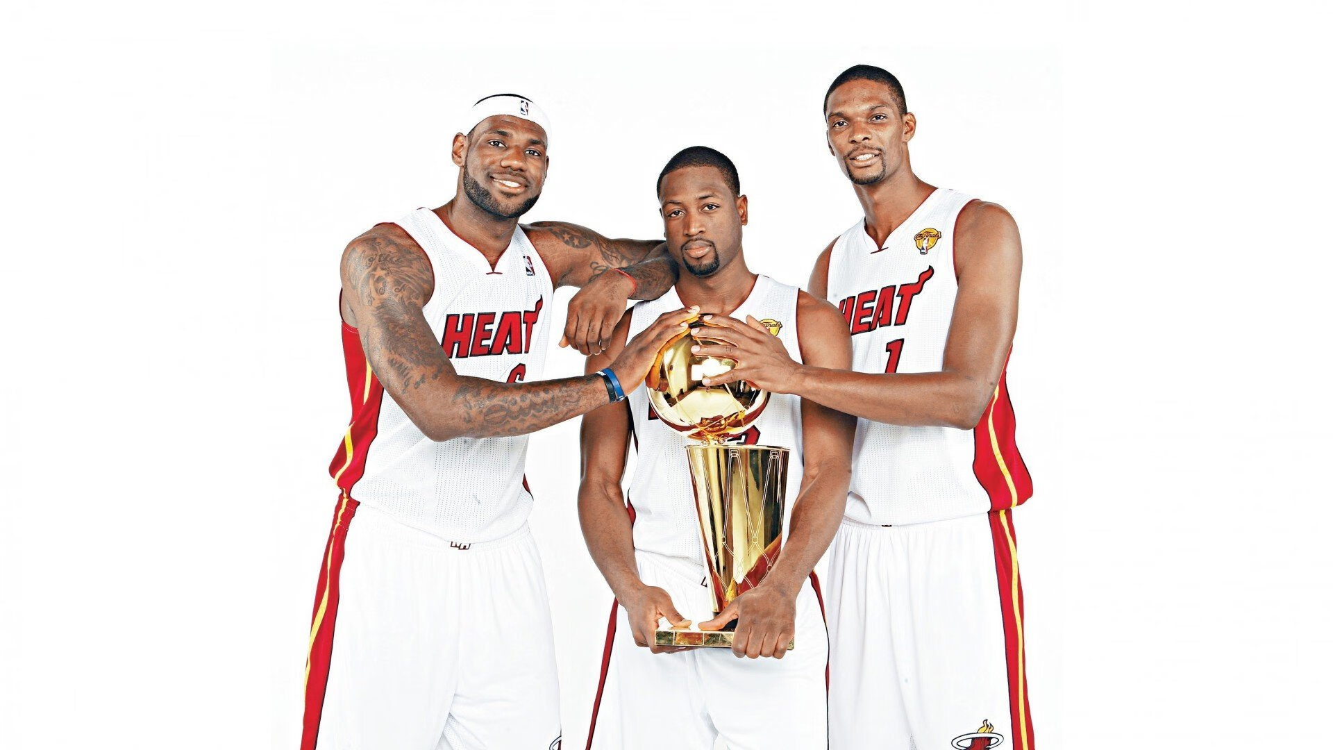 跨界主宰，勇士击碎活塞铁壁，拉梅洛在F1街道上演赛道独舞